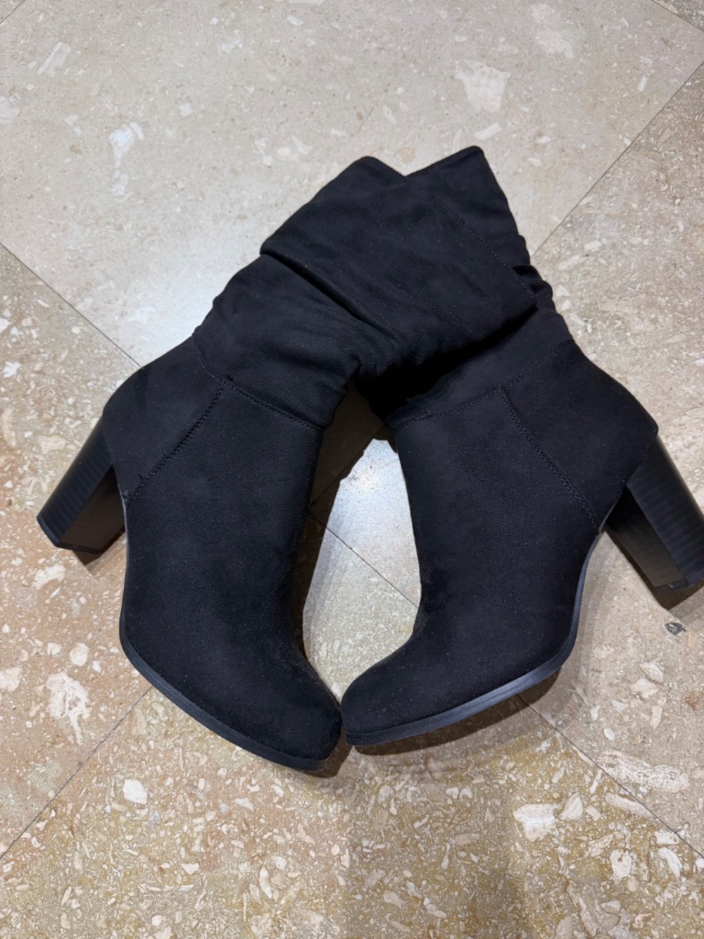 Boot - Picture 2 of 4